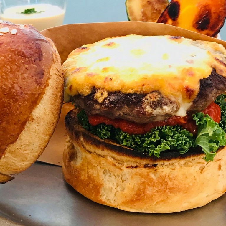 PREMIUM HAMBURGER LUNCH