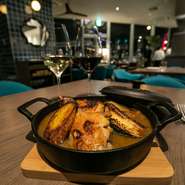 ※ディナータイムは5％サービス料を頂戴しております
※5名様以上でご予約の際は、あらかじめメイン料理とデザートをお決めいただいて、予約時にお知らせくださいませ。