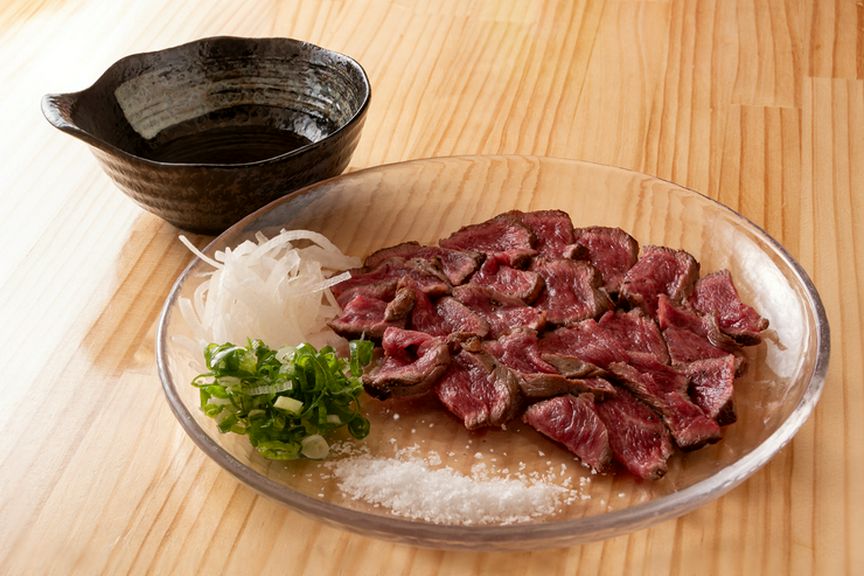 土佐あかうしのタタキ(カラシ・イチボ・内モモ)