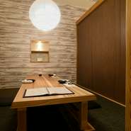 ・こちらのコースは３名様～24名ご利用可能です。

・前日23時までまでにご予約下さい。

・ご予約のキャンセルは前日までにお願いします。食材とお席の確保の都合から、当日以降のキャンセルはキャンセル料を請求させて頂く場合がございます。

・ヒトサラを見た、とお伝え頂くと伝達がスムーズです。