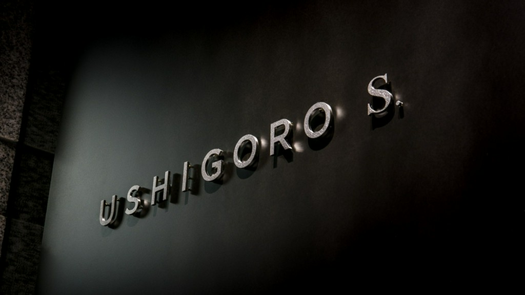 極上の焼肉とシックな空間。二人の思い出に残るひと時を