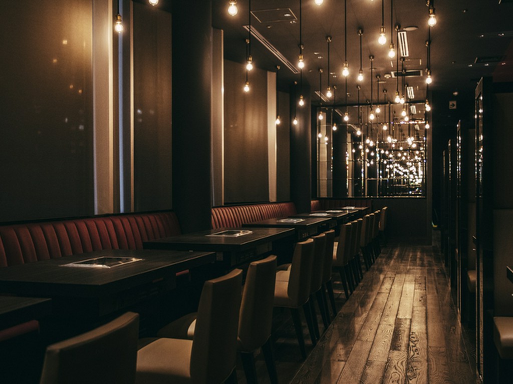 デートや会食にふさわしい、絶好のロケーション