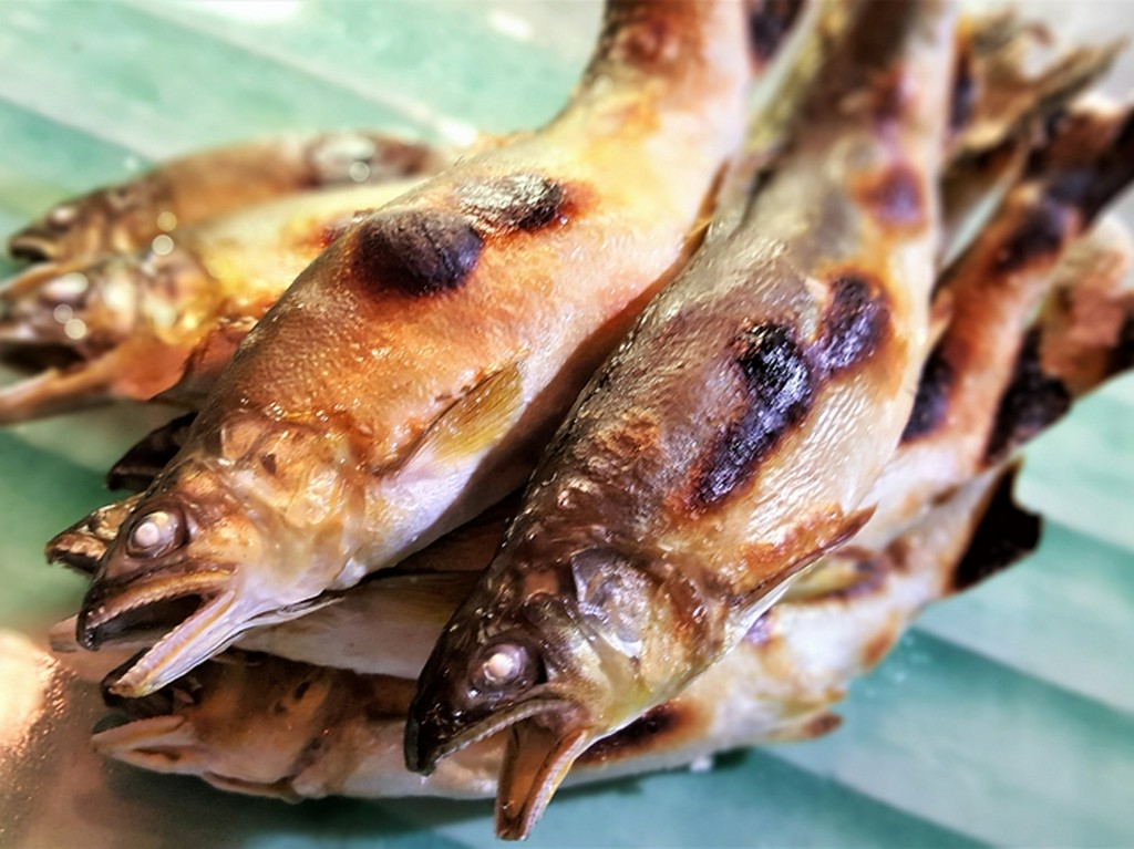 鮎塩焼き