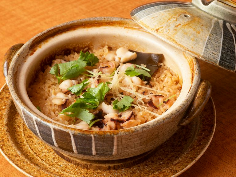 旬の美味をじっくりといただく『土鍋ご飯〜蛸（2〜3人前）』