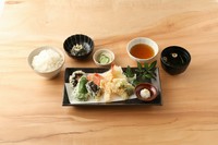 天麩羅七種盛り・小鉢・ごはん・吸物・漬物