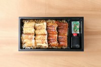 蒲焼きと白焼きが２切れずつお楽しみ頂けます。
是非、食べ比べてみてください。