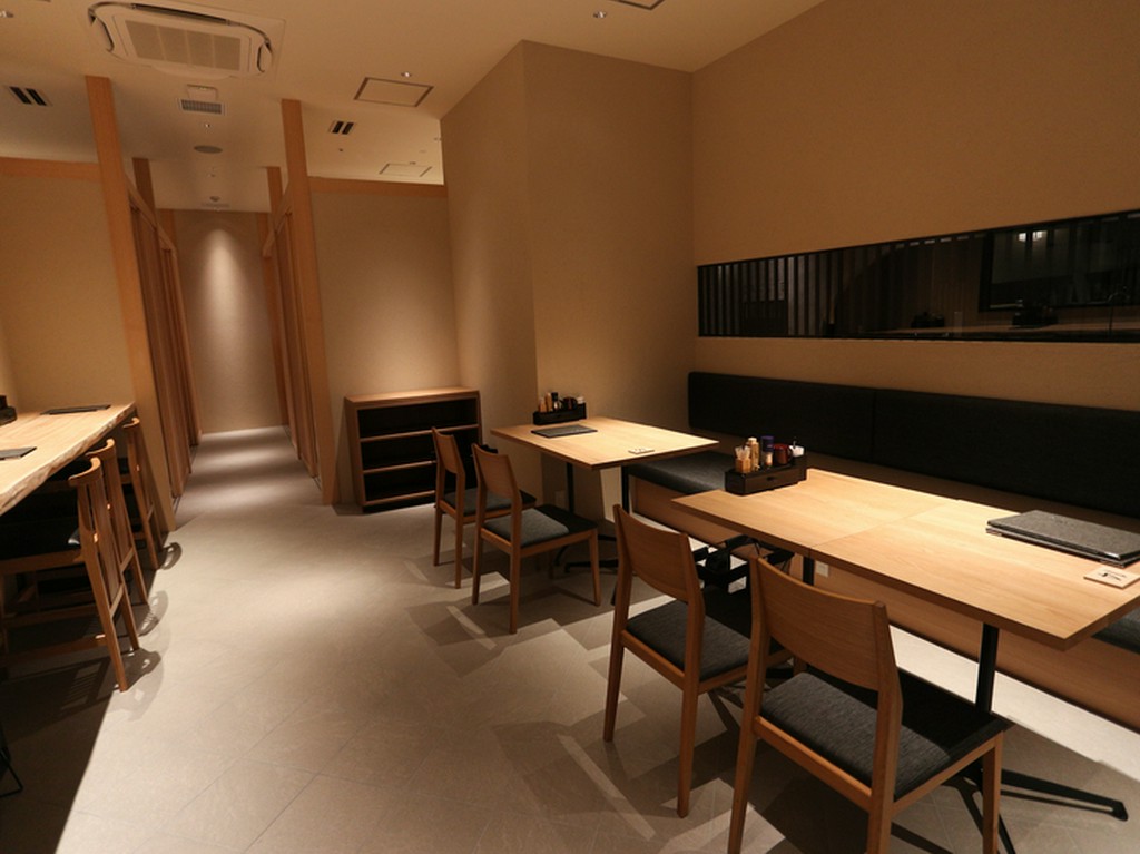 ゆっくりと鰻を味わえる、落ち着いた雰囲気