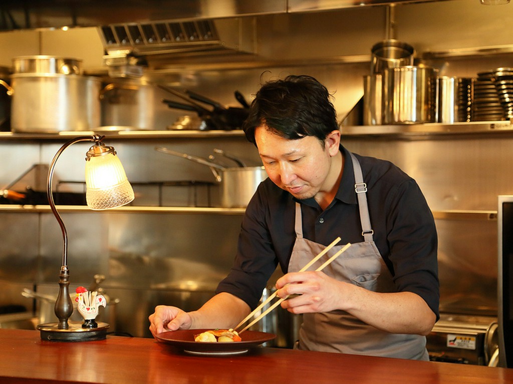 スペインの伝統的な料理を、自身の好みの内容にできるコース