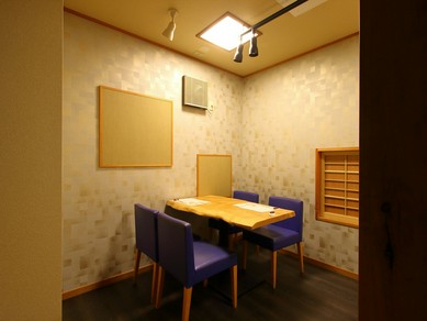 大切な人とのかけがえのない時間を過ごせる個室席