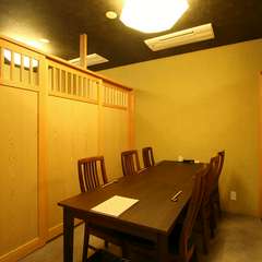 料理、酒、雰囲気の三拍子が揃い、接待利用にもオススメの店