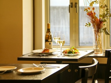 洋食デート、フレンチディナー、記念日など、多彩なシーンに◎