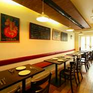 誕生日や結婚記念日など、特別な日を祝うレストランとしても素敵。記念日の利用時は、デザートをお祝いメッセージ入りに無料でグレードアップ。『特製デザートプレート』1000円～も用意可能。詳細は予約時に確認を。