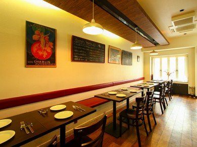 アニバーサリーディナーの舞台にも！　心温まる皿と時に憩える