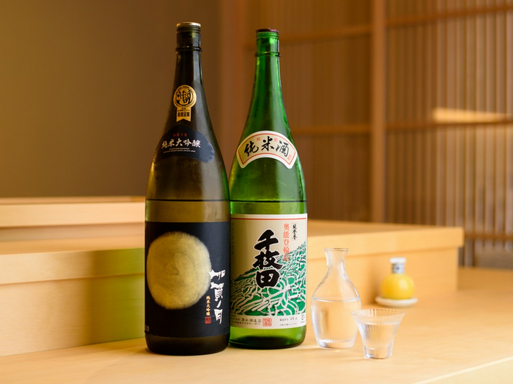 寿司に合う日本酒を厳選して豊富にラインナップ