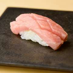 産地を限定せず、その日のベストを仕入れる『マグロ』