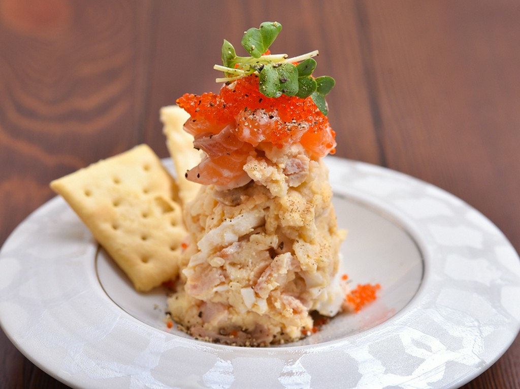 魚六のポテサラ