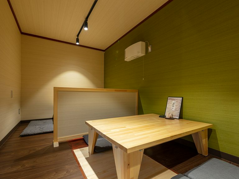 食と会話に集中できる!一人一人にサーブされる宴会料理