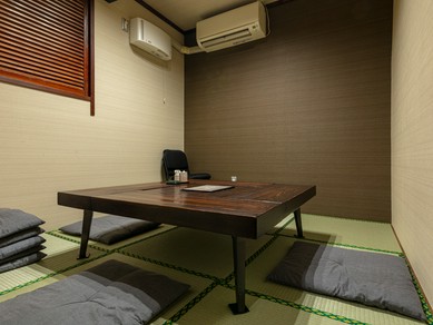 周りに気兼ねなく、大切な人とゆっくり過ごせる個室を完備