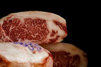 素晴らしい銘柄和牛をお楽しみいただけるお料理になっております。「ヒレ」を使用したメインのステーキをお楽しみいただけます。
使用する和牛銘柄はご来店当日ご案内させていただきます。