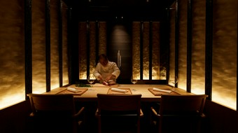 プライベート感のあるカウンター個室は、特別な日に