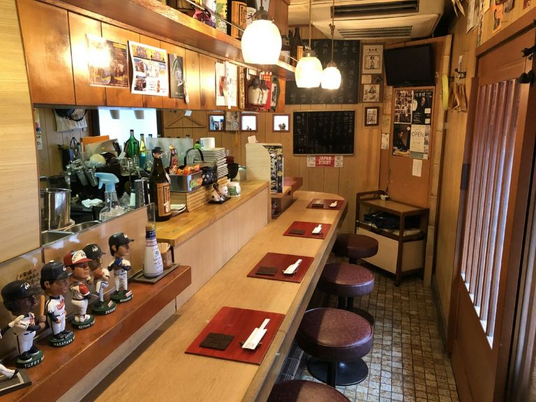 優しさで包み込んでくれる、家庭的な温もり感じる食事処