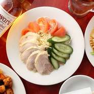 食べ飲み放題コースは内容や時間によって3プラン。人数と時間さえ決めたら、あとはお店にお任せだから幹事さんも楽チン。

