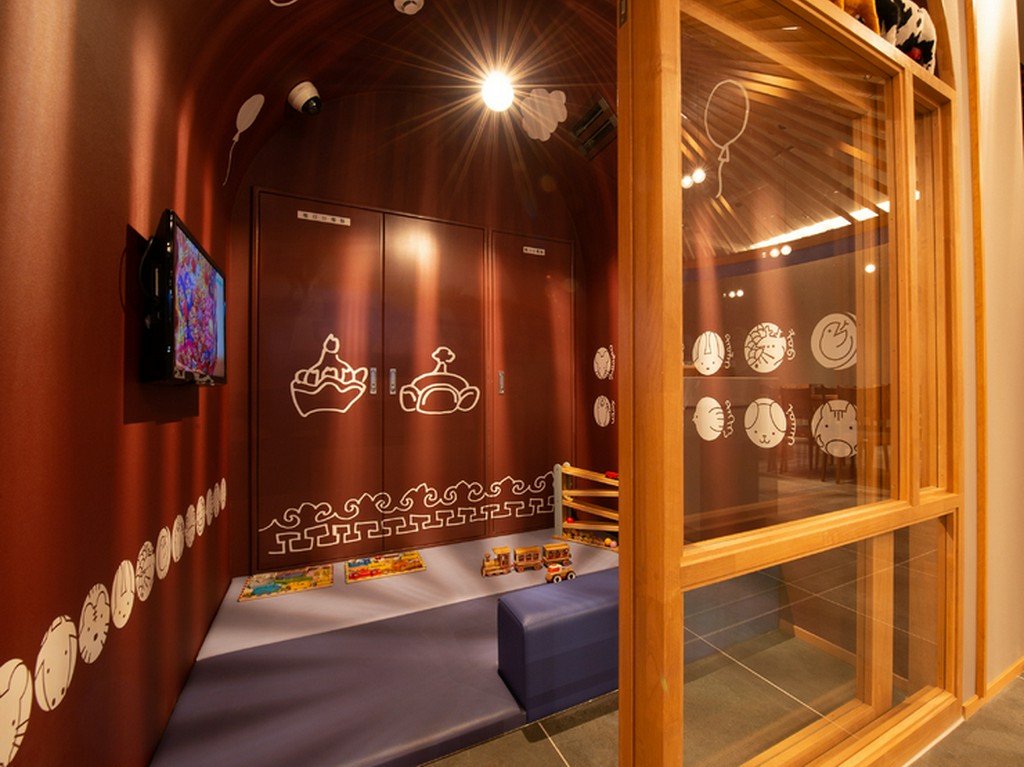 小さな子どもを連れたファミリーにも大好評なキッズスペース