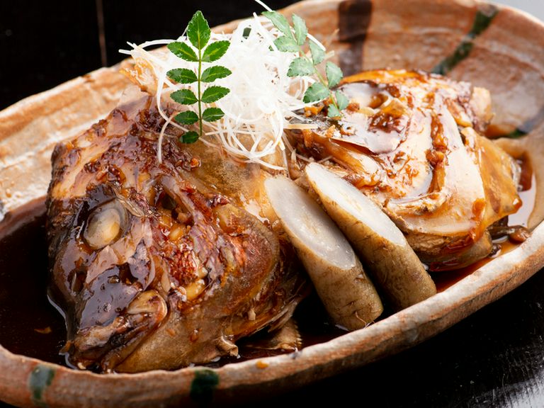 “こっくりとした味わい”で、箸が止まらなくなる『鯛のあら炊き』