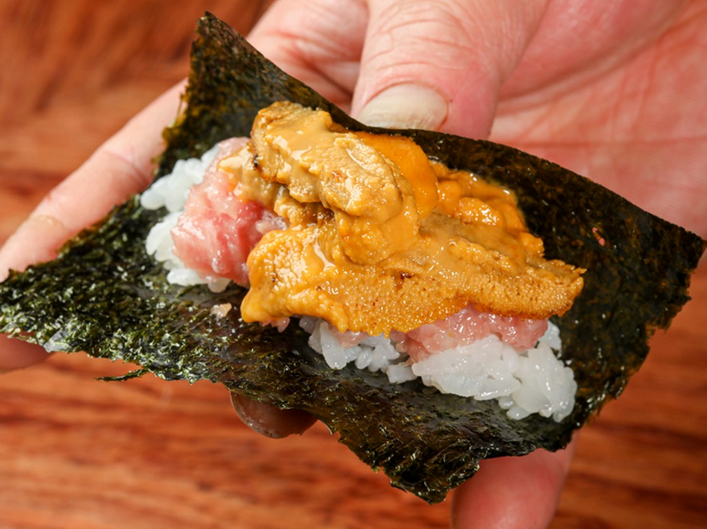 生ウニとトロのちょこっと手巻き