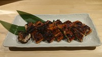 炭火で皮はパリッっと中はフワッと焼き上げました。