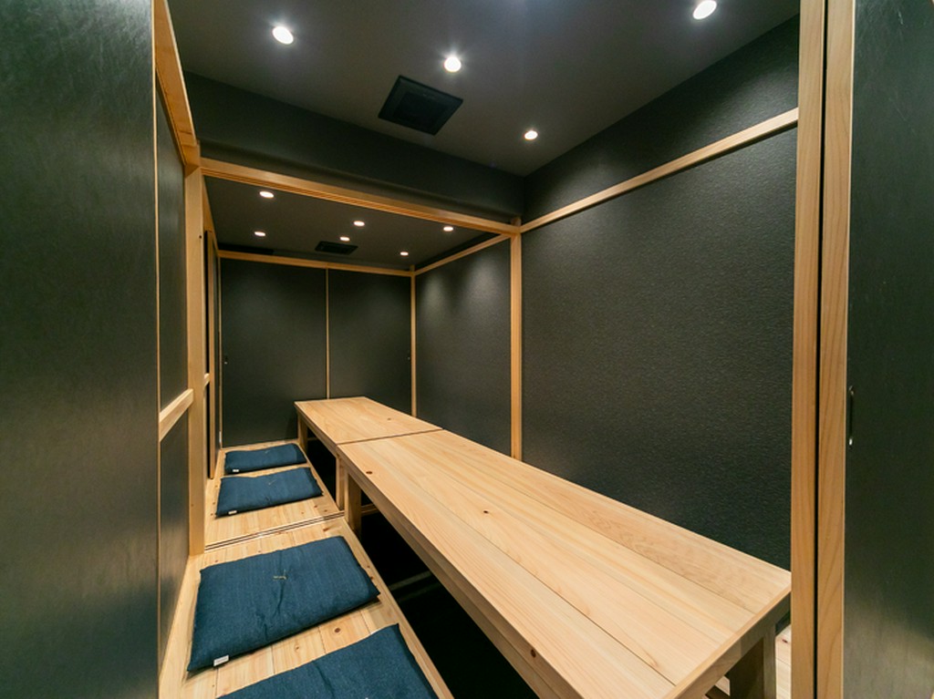 落ち着いたプライベート空間で、周囲を気にせず食事を満喫