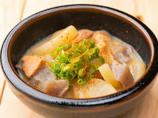 直接仕入れる九条葱。独特の甘みと香りを堪能できる