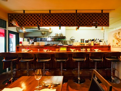 大切な人とワインを飲みながら、素敵なひとときを…