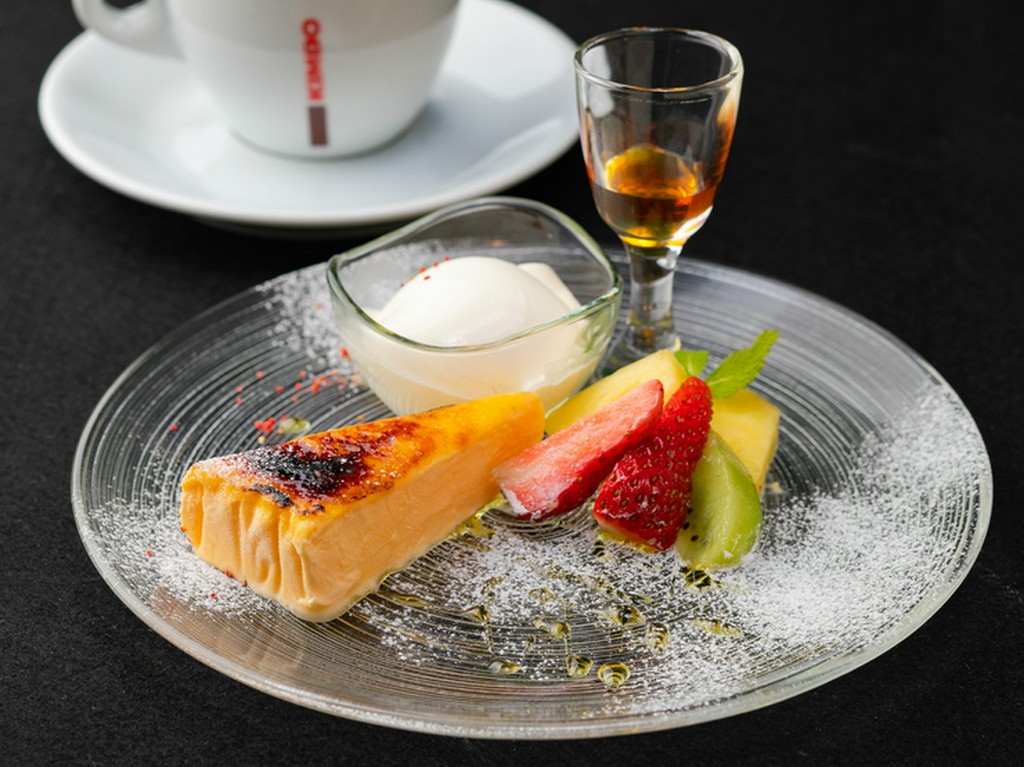 おいしいドルチェ。オシャレな隠れ家的バールは女子会におすすめ