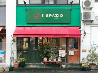 のんびりと食事とワインを堪能。駅チカのイタリア料理店