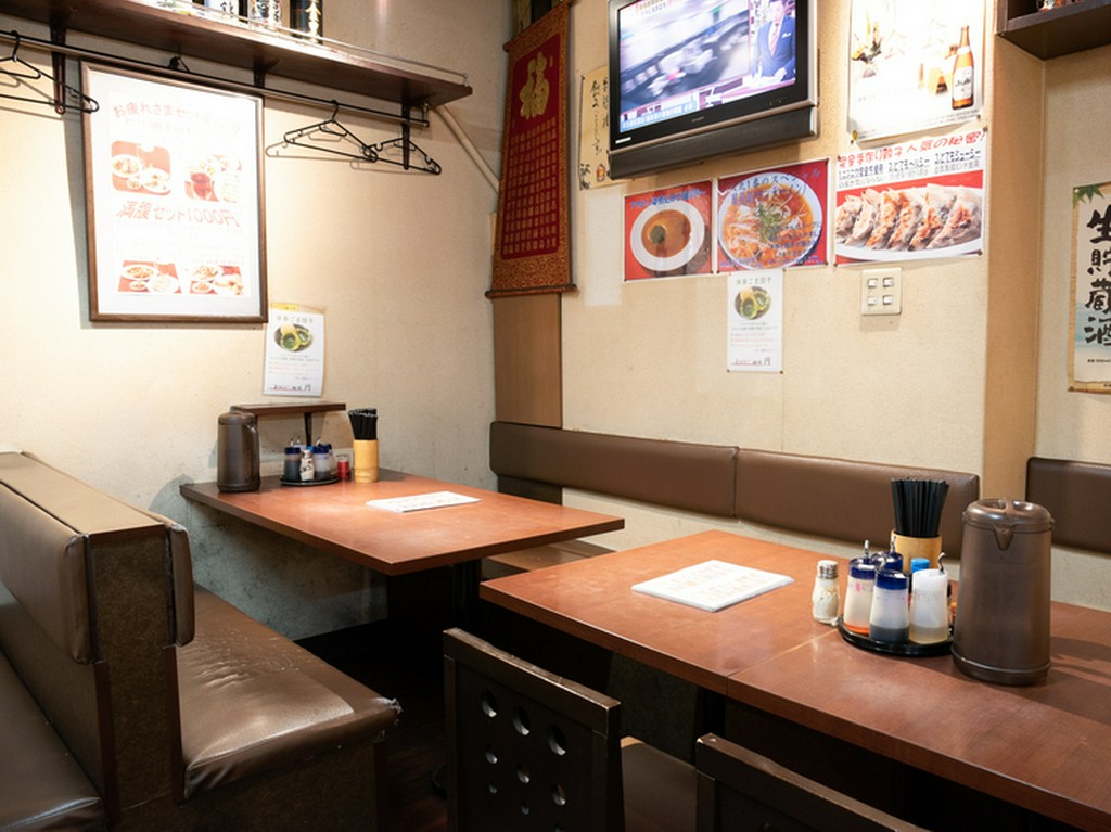 ゆっくり過ごせるアットホームな店