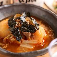 いろいろなお酒に合う店主渾身の一皿『ピリ辛韓国風肉じゃが』