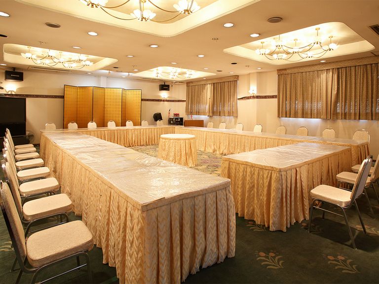 テーブル&座敷の大広間があり、最大80名様の宴会も可能