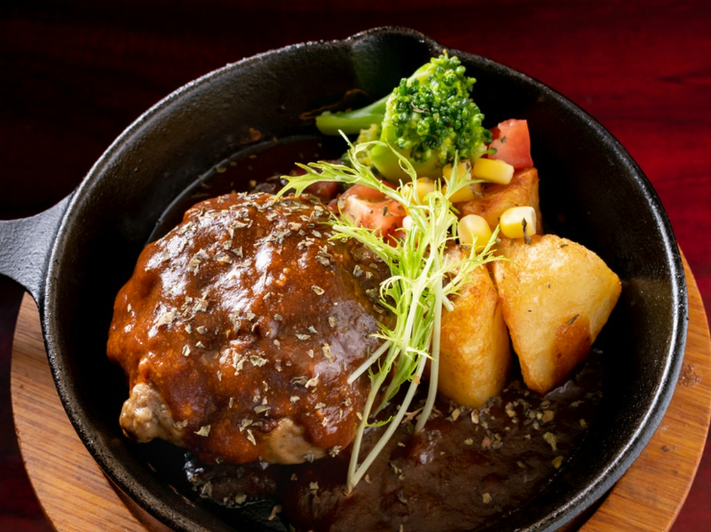 オリジナルミンチと7種のスパイスが決め手の『肉ハンバーグ』