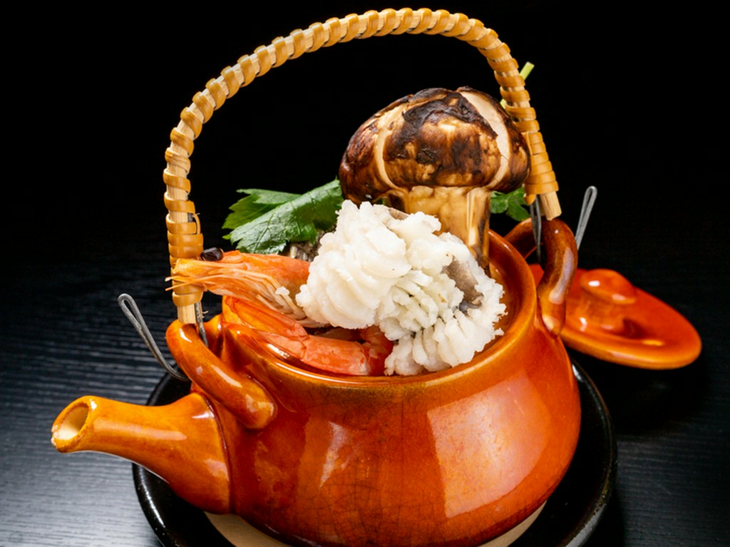 おだしの優しい味わいが広がる『お椀』