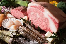 お肉の選べるハーフポンドステーキディナーコース

■ステーキの内容
・国産牛ロース(225g)