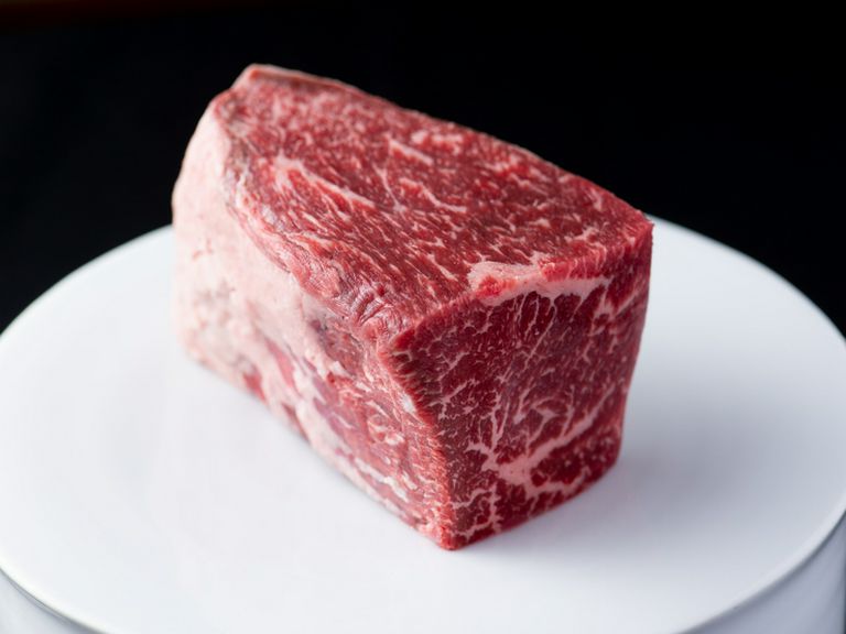 オーナーシェフ自ら選んで決めた牧場より仕入れる牛肉