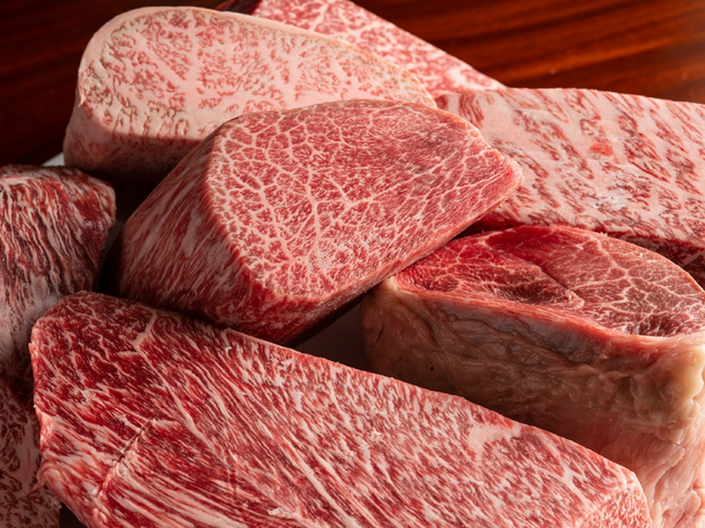 信頼できるバックボーンを持つ「ドメーヌ牛」のみ使用