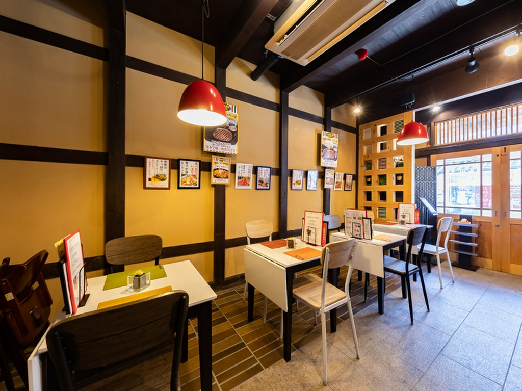 江戸時代の古民家をリノベーションしたスタイリッシュ空間