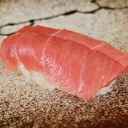国産の生マグロにこだわった『中トロ』