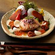 すっぽん＆河豚の全コースの開幕を飾る季節の逸品『旬皿』