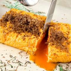 トロトロの黄身があふれ出す『トリュフかけトロ出汁巻き』