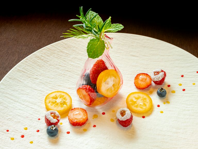季節感を繊細に美しく彩った『特製スペシャルデザート』