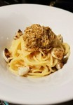 南イタリアの辛い発酵食品、ロザマリーナと明太子バターの組み合わせ。
クセになる美味しさです。