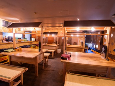 明るく賑やかなムードに抱かれ、日々の元気をチャージして